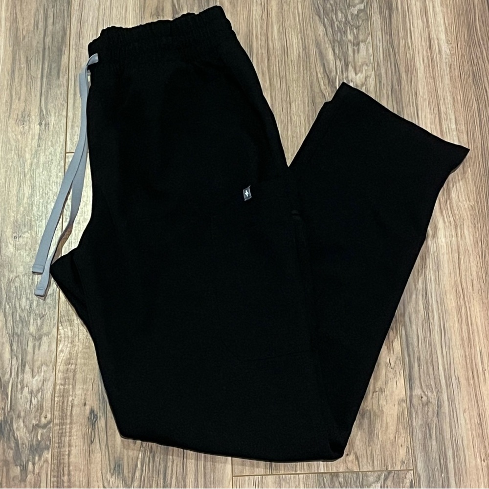 Women’s figs scrub pants